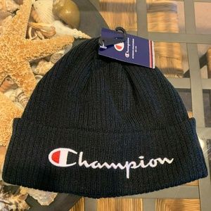 CHAMPION MENS DARK NAVY EMBROIDERED BEANIE NWT